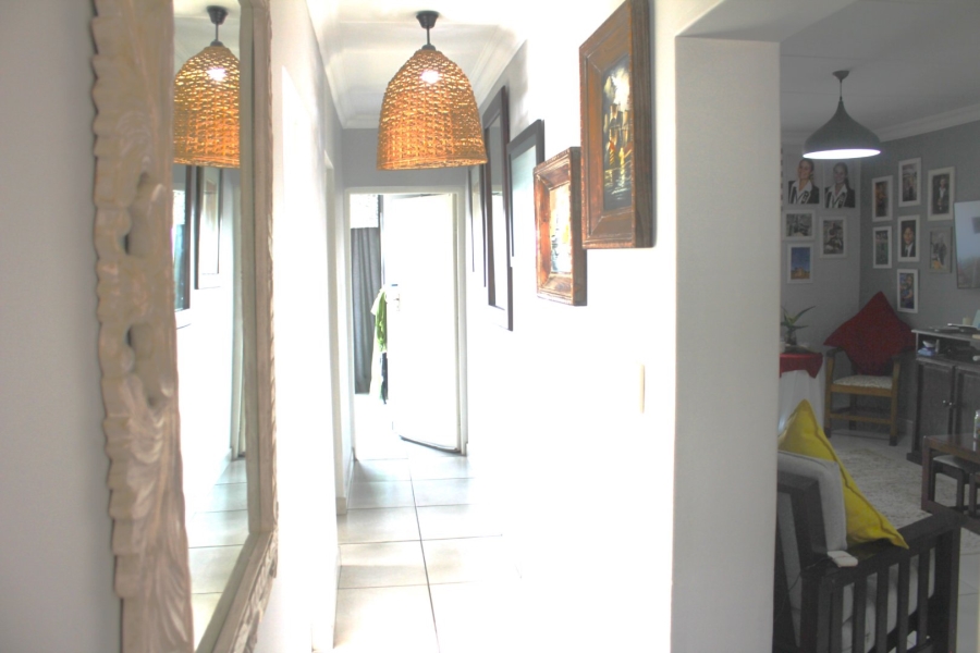 3 Bedroom Property for Sale in Hartenbos Central Western Cape